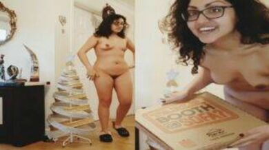 American slut enjoys her friends dare nude expose