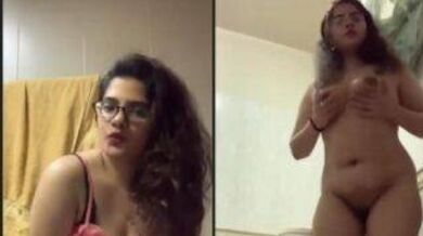Indian Mumbai horny girl masturbates her wet pussy