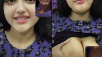 Gorgeous rose lips instagram girlfriend fingers in video call