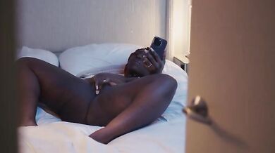 Homie Mama' wet dream pussy eating XXX clip