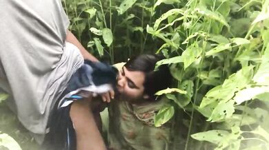 Asian Girlfriend gives hot blowjob amist Tall grass