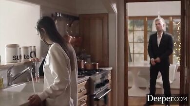 Gianna Dior fucks boss with her stunning body