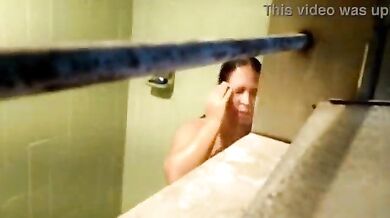 Big ass Step sister captured naked in bathroom