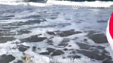 GF sucked BF's dick on Christmas