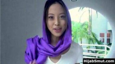 Arab slut fucked her boyfriend for first time