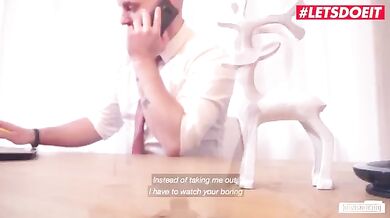 Office employees fuck to celebrate Christmas