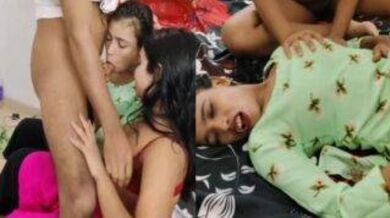 Best friends shares boyfriend for threesome sex