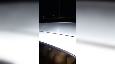 The Delhi guy fucks his drunk GF in the car