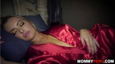 Pervert seduces his sleeping stepmom