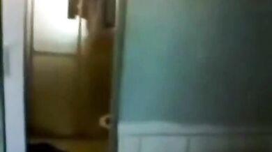 Mumbai guy makes an MMS of his brother and his GF