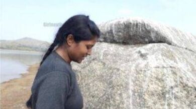 Hydrabadi girl fucks her boyfriend outdoor near the pond