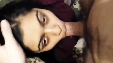 Pakistani girl sucking her abbu's dick