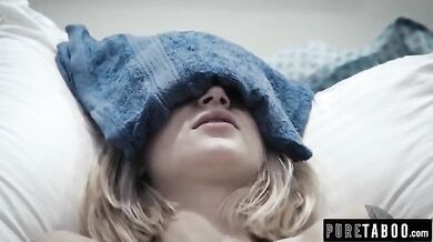 Doctor fucked his sexy patient