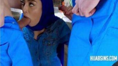 Two men fucked a lady in hijab