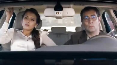 Slut girl gave a handjob to her stepdad