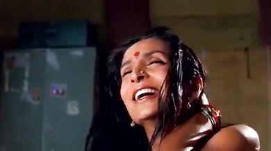 An Indian whore provoked a man to fuck her brutally