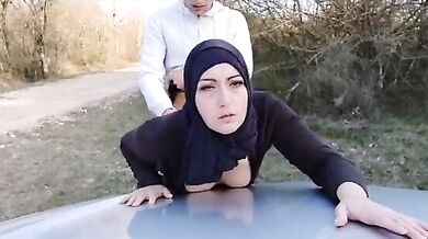 Pervert guy fucked an Arab milf on car bonnet