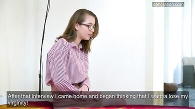 Expert helped a girl to lose her virginity