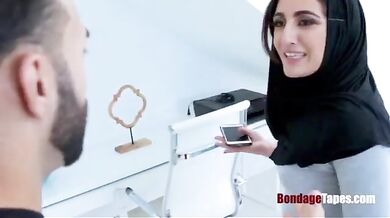 Guy fucked his Arab stepsister forcefully