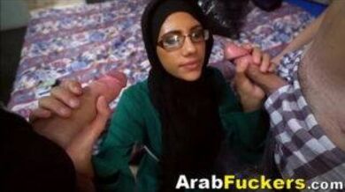 An Arab lady got fucked in a threesome