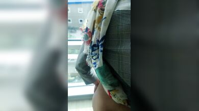 Quick office sex with hot arab babe