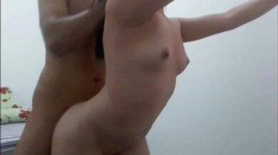 Tinder date end up with sex in hotel room