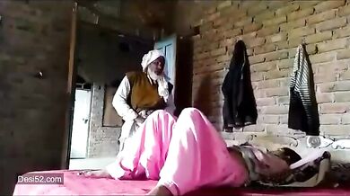 Tharki budda fucked his maid on bed