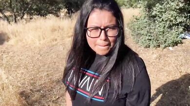 Beautiful specs hot blowjob outdoor