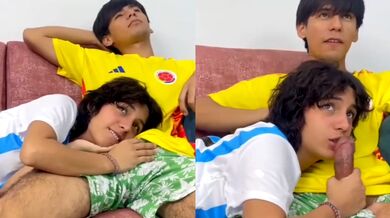 College roommates has blowjob in sofa