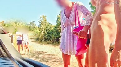 Young man dick flashing infront of married woman