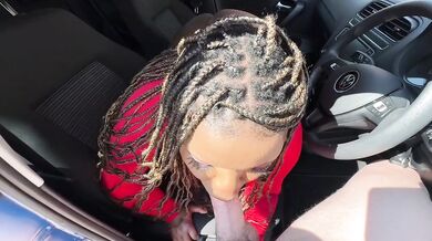 BBW Ebony woman fucks inside a car for money