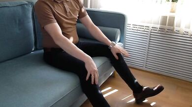 Psychiatrist fucks with handsome patient cock