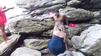 Hot Indian dusky ass bhabhi gets her first doggy sex