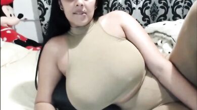 Indian sexy milf show her big natural boobs to boss