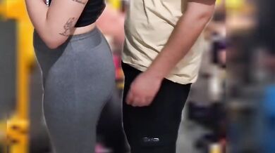 Stranger man fuck married woman in running bus