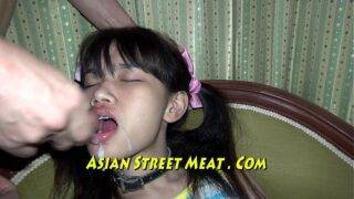 A horny businessman fucked a teen Thai girl