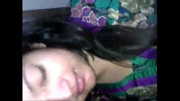 Xxx Nagapure Video - Desi Nagpur girl takes her brother's dick in her mouth - Indian Sex Video