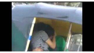 Horny Mumbai couple doing dirty things in a moving auto