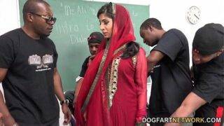 Black students gangbang a Pakistani mistress
